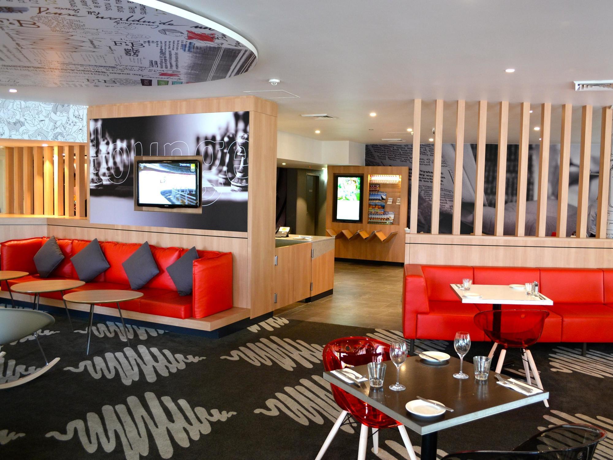 Ibis Sydney Airport Hotel Bagian luar foto